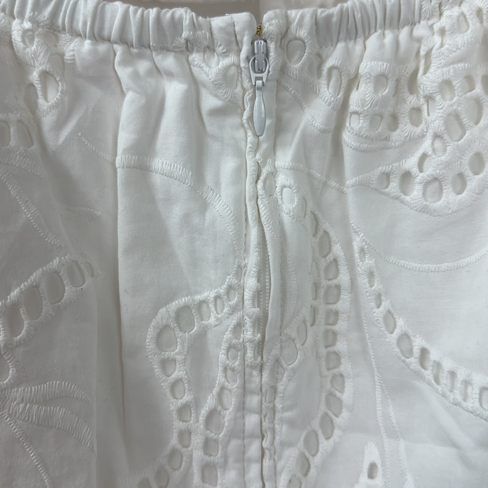 Lilly Pulitzer Celestina V-Neck Romper In Resort White Eyelet Size 6 NWT - Picture 10 of 12